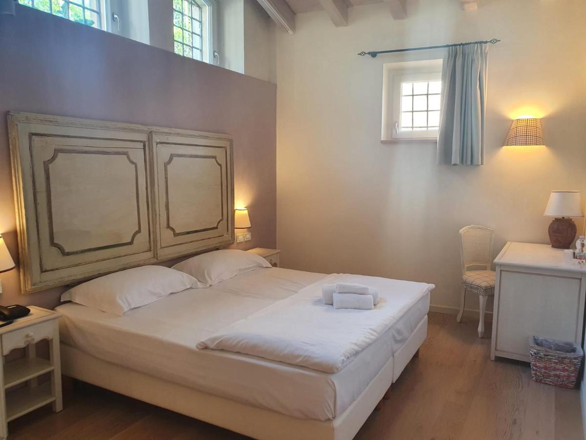 Hotel Villa Moron Неграр Екстериор снимка