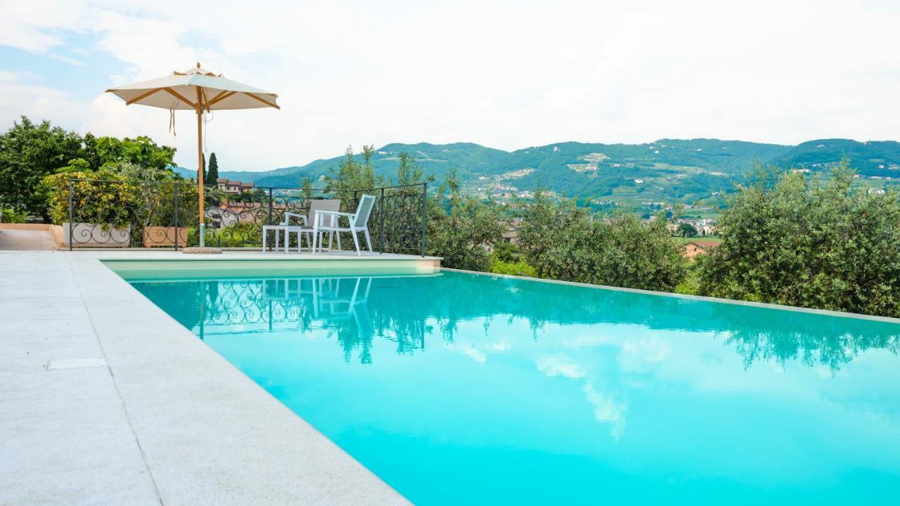 Hotel Villa Moron Неграр Екстериор снимка